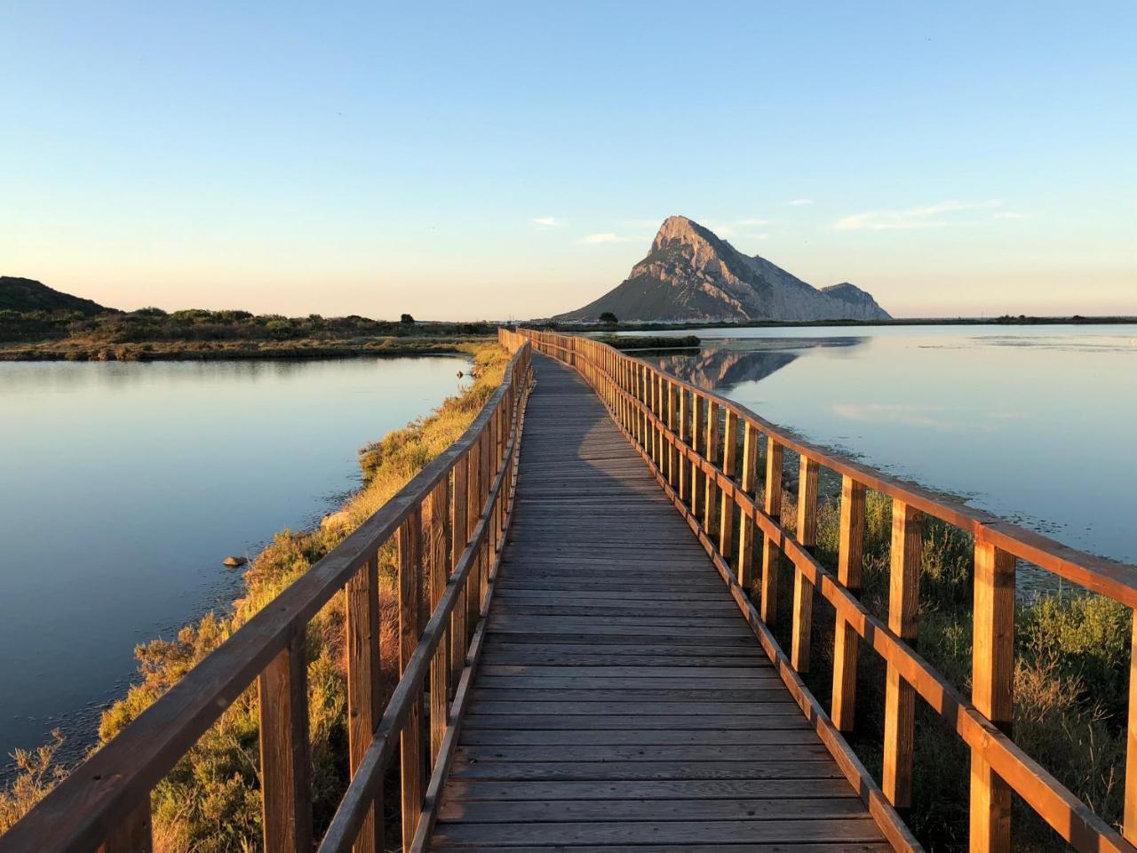 Li Rocchi Appartement San Teodoro  Buitenkant foto